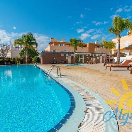 Cabanas Gardens By Algartur *